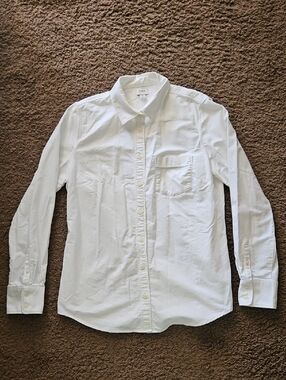 J. Crew: White Button Up Oxford Shirt in Signature Fit M